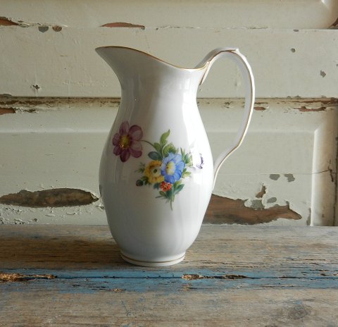 Royal Copenhagen Light Saxon Flower milk jug no. 1608