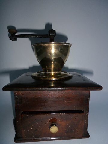 Coffee grinder, Denmark approx. 1880.