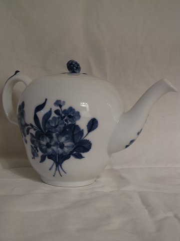 Blue Flower 
Teapot
Royal Copenhagen