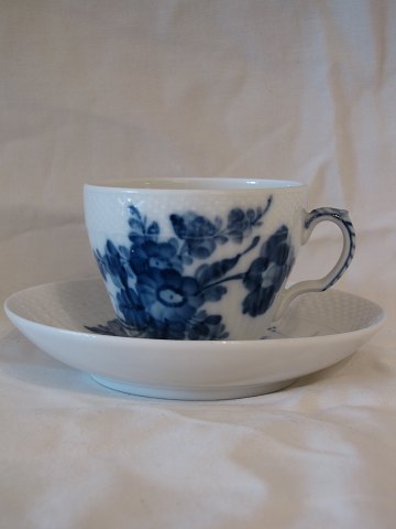 Blue Flower
Coffee cup
Royal Copenhagen