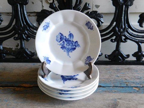 Royal Copenhagen Blue Flower cake plate no. 8553
