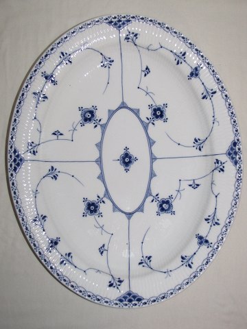 Blue Fluted Half Lace 
Oval dish
Royal Copenhagen