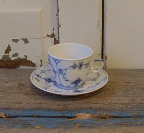 Royal Copenhagen Blue Fluted coffee cup no. 2162