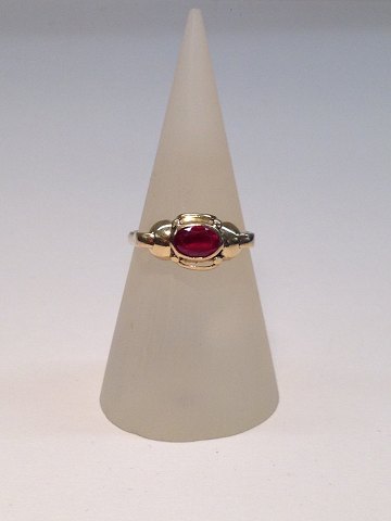 14k guldring m. rubin. Str. 56