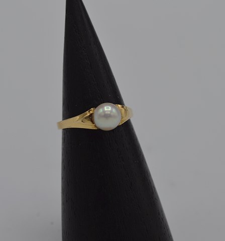 18k guldring m. perle. Str. 54,5