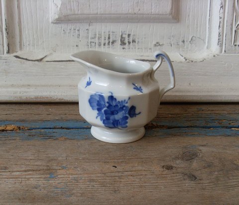 Royal Copenhagen Blue Flower cream jug no. 8564