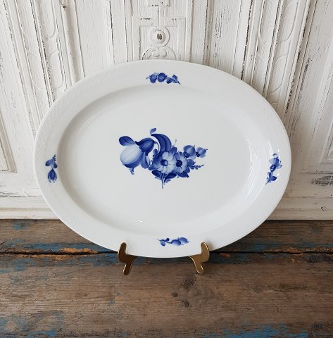 Royal Copenhagen Blue Flower dish no. 8018, 41 cm.
