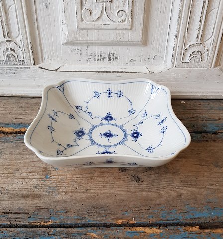 Royal Copenhagen - Blue Fluted Plain bowl no. 26