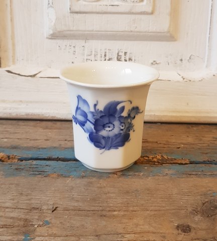 Royal Copenhagen Blue Flower vase no. 8618
