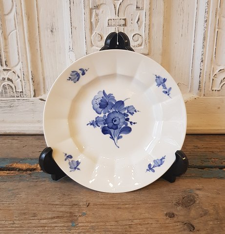 Royal Copenhagen Blue Flower plate no. 8518 - 17,5 cm.