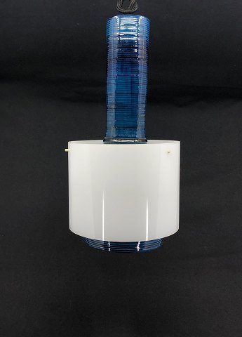 Ceramic lamp with acrylic screen
