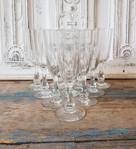 Derby Champagne glass 15.8 cm.