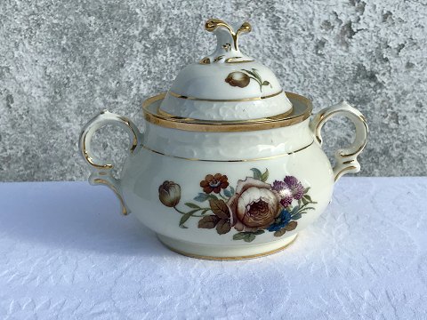 Rosenborg
Copenhagen porcelain painting
sugar Bowl
*80kr