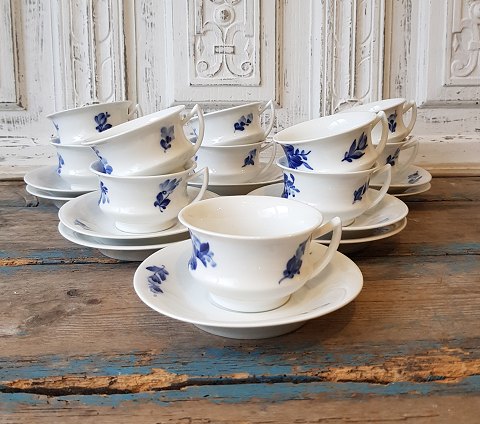 Royal Copenhagen Blue Flower teacup no. 8704