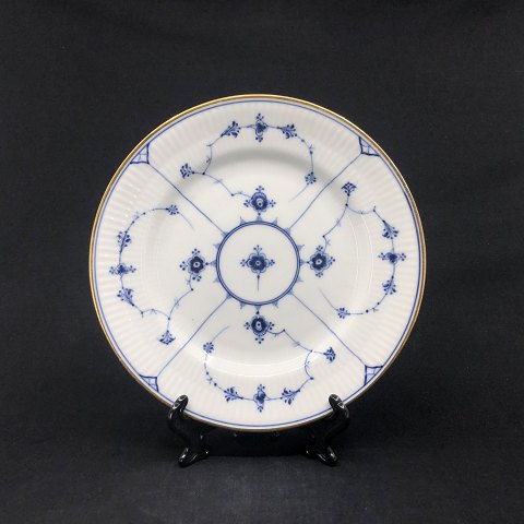 Blue Fluted Plain lunch plate with gold, 21 cm.
