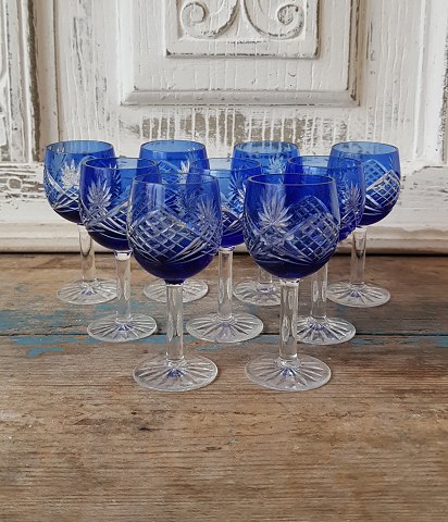 Set of 9 cobalt blue Römer akvavit glasses