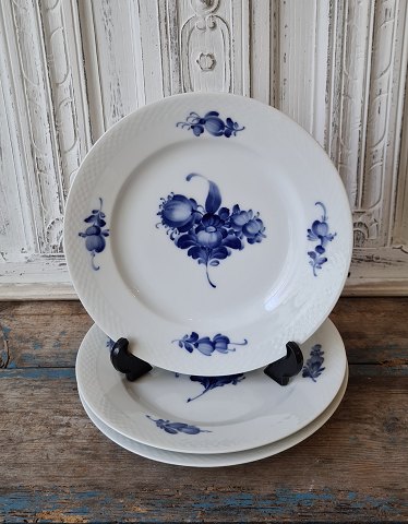Royal Copenhagen Blue Flower dinner plate no. 8097