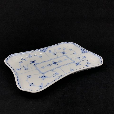 Blue Fluted Half Lace tray, 1923-1935
