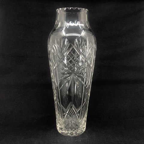 Large crystal vase from the 1920