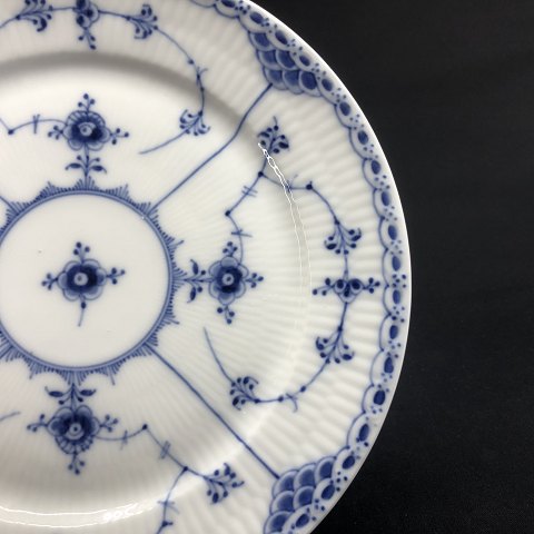 Blue Fluted Half Lace flat dinner plate
