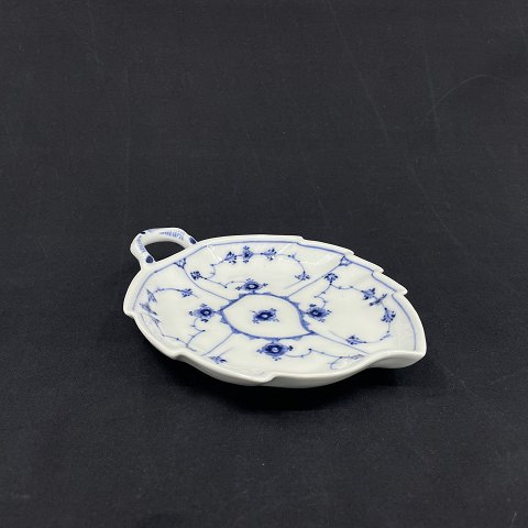 Blue Fluted Plain leaf shaped dish from the 1820-1850