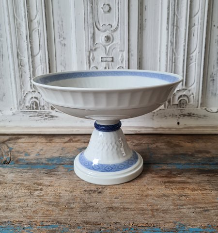 Royal Copenhagen Blue Fan bowl no. 11549