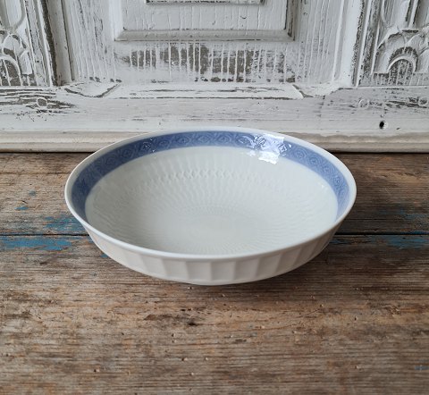 Royal Copenhagen Blue Fan small bowl no. 11525