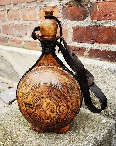 Vater container flask in wood