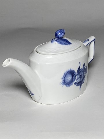 Blue Flower 
Teapot
Royal Copenhagen
