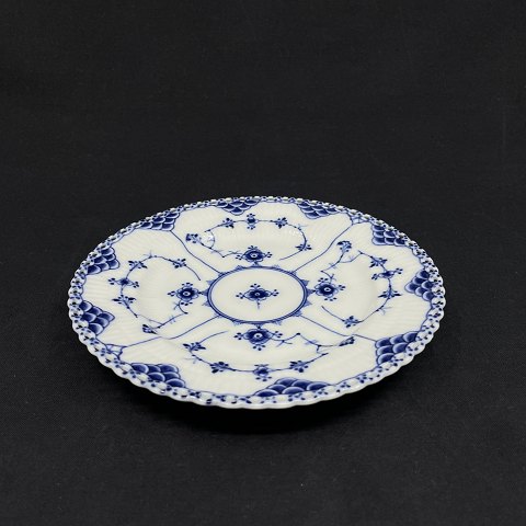 Full lace cake plate from 1894-1900