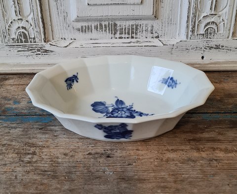 Royal Copenhagen Blue Flower oval bowl no. 8632