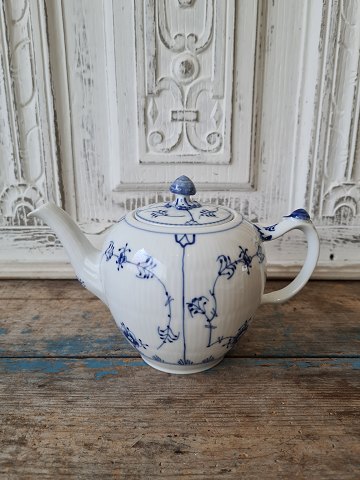 Royal Copenhagen Blue fluted fluted small teapot no.