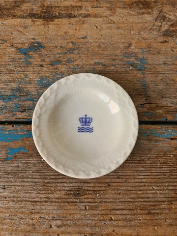 Royal Copenhagen White half-lace butter cup