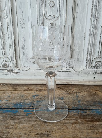 Pokal/porterglas smukt dekoreret med mælkebøtter samt monogram