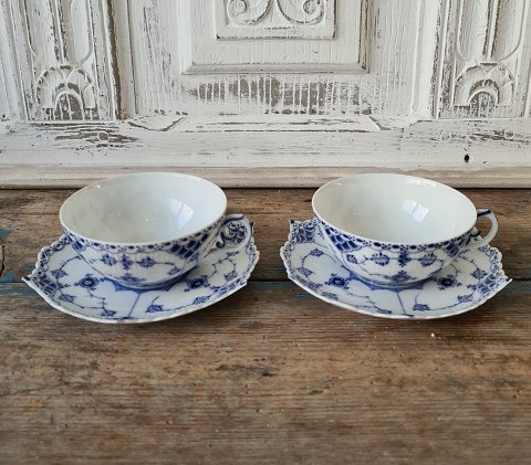 Royal Copenhagen Blue Fluted full blonde teacup No. 1130 - 1898-1923