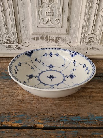 Royal Copenhagen Blue Fluted half-lace rare bowl no. 623 - 24,5 cm.