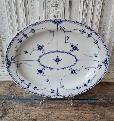 Royal Copenhagen Blue Fluted half lace large dish No 534 - 41 cm.