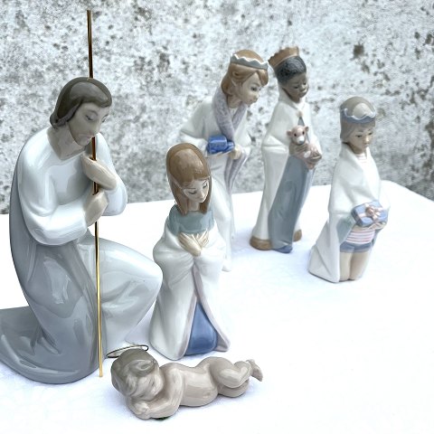 Lladro
Weihnachtskrippe mit 6 Figuren
* 1800 DKK