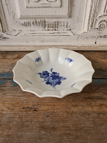 Royal Copenhagen Blue Flower dish no. 8008