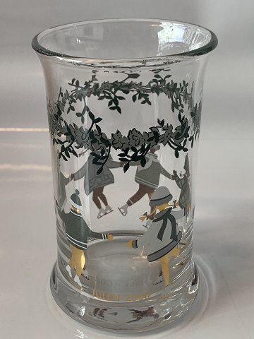 Holmegaard Christmas #Waterglass year #2000
Designed by Jette Frölich
H: 12 cm Ø: 7.5 cm.
SOLD