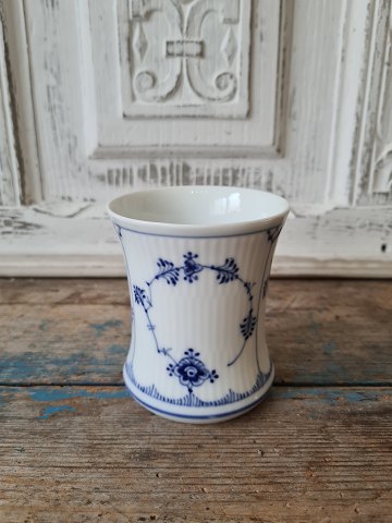 Royal Copenhagen Blue fluted cigar cup no. 2157