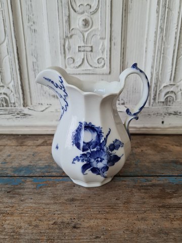 Royal Copenhagen Blue Flower milk jug No. 8520