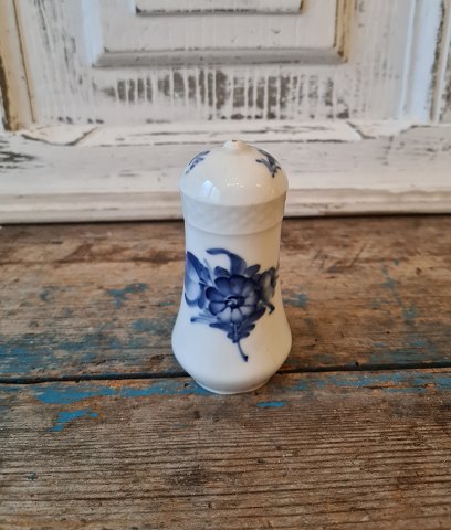 Royal Copenhagen Blue Flower pepper shaker no. 8270