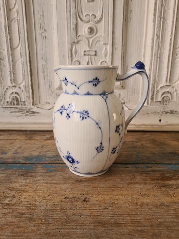 Royal Copenhagen Blue fluted jug no. 450