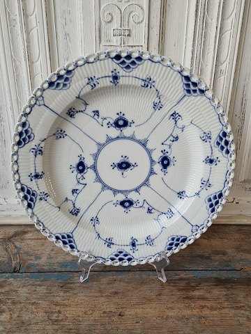 Royal Copenhagen Blue fluted full lace round dish no. 1041 - 38,5 cm.