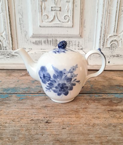 Royal Copenhagen Blue Flower mini teapot no. 8120