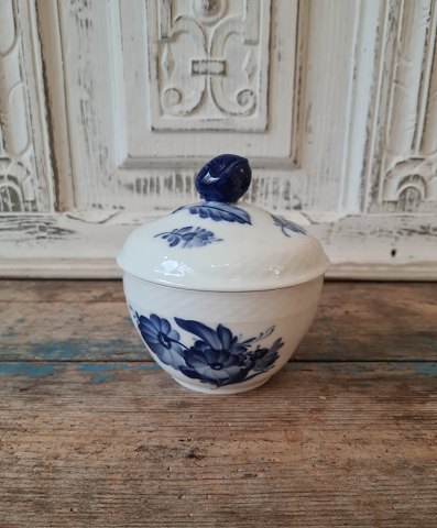 Royal Copenhagen Blue Flower sugar bowl no. 8082