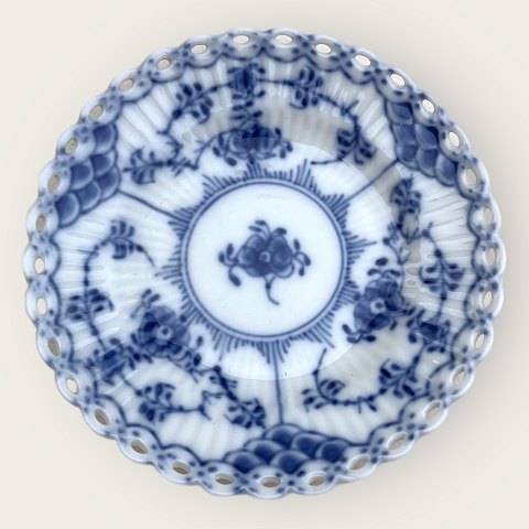 Royal Copenhagen
Blue Fluted
Full Lace
Small plate
#1/ 1145
*DKK 350