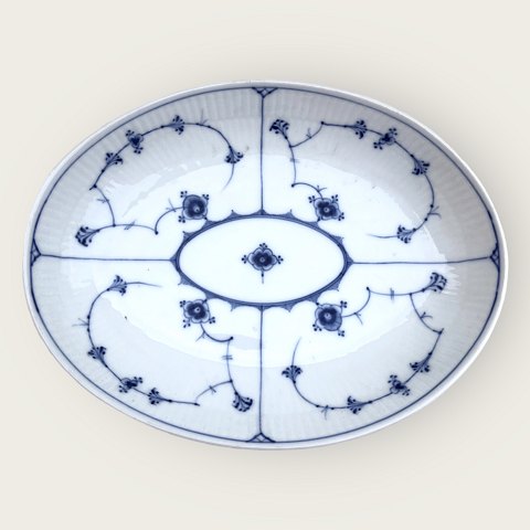 Royal Copenhagen
Blue Fluted
Plain
Oval dish
*DKK 1700
