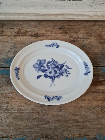 Royal Copenhagen Blue Flower dish no. 8084